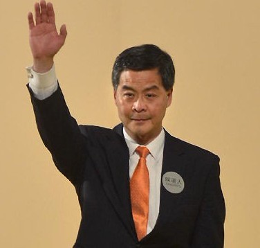  从打工”皇帝“到香港特首梁振英一直在努力