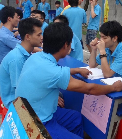 学生会招新现场