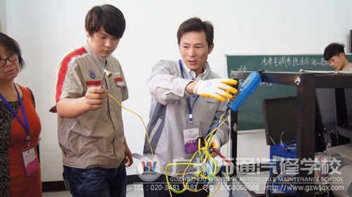 万通教师在大赛中