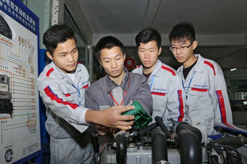 广州万通老师手把手教学直到学生学会为止